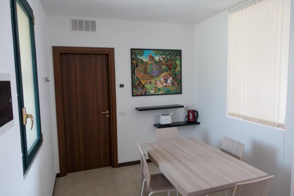 Apartment Victoria, Cozy Studio Flat Near Leonardo Academy Sesto Calende Εξωτερικό φωτογραφία